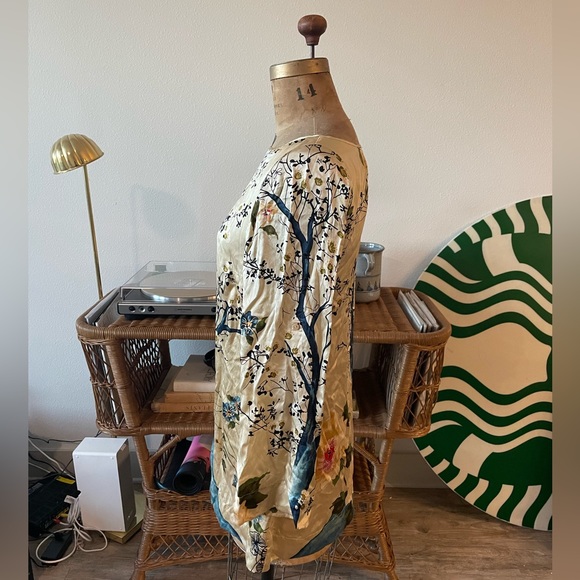 Soft Surroundings Champagne 100% Silk Tree Print Tunic Size Medium - Picture 2 of 4